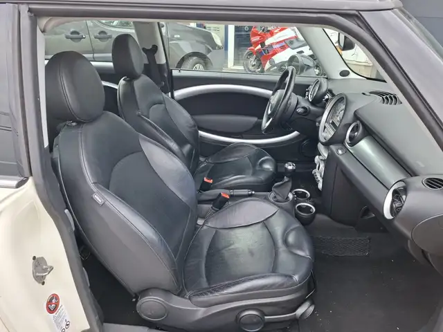 MINI Clubman view 6