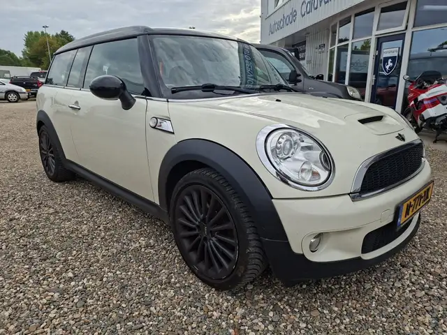 MINI Clubman view 4