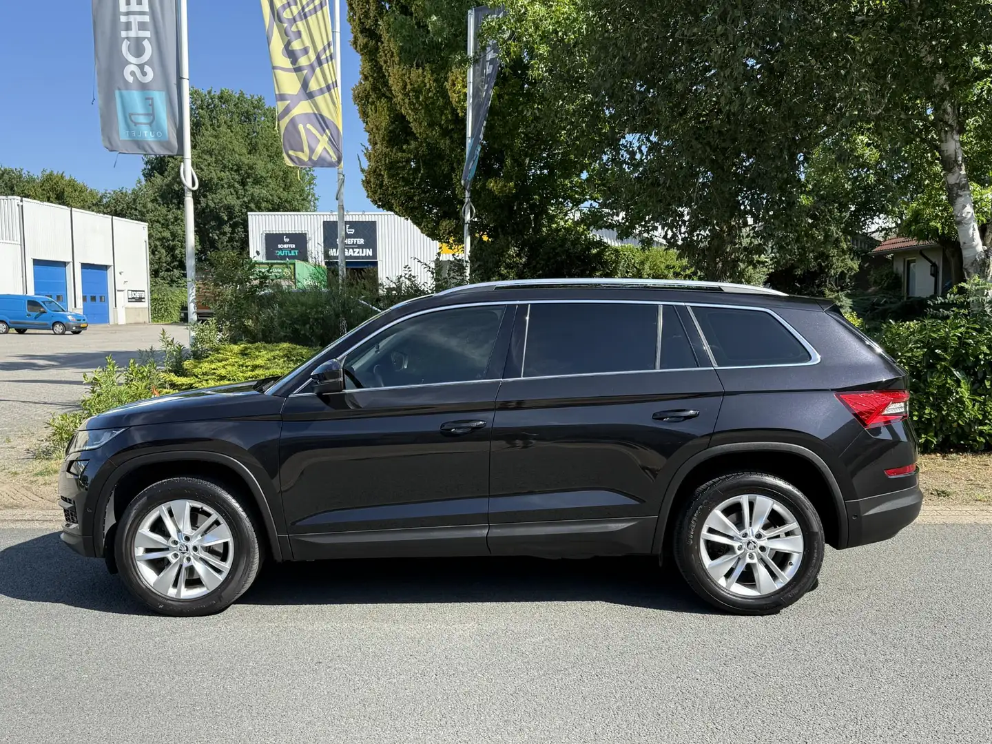 Skoda Kodiaq 2.0 TSI 180PK DSG 4x4 Style•Leder Zwart - 2