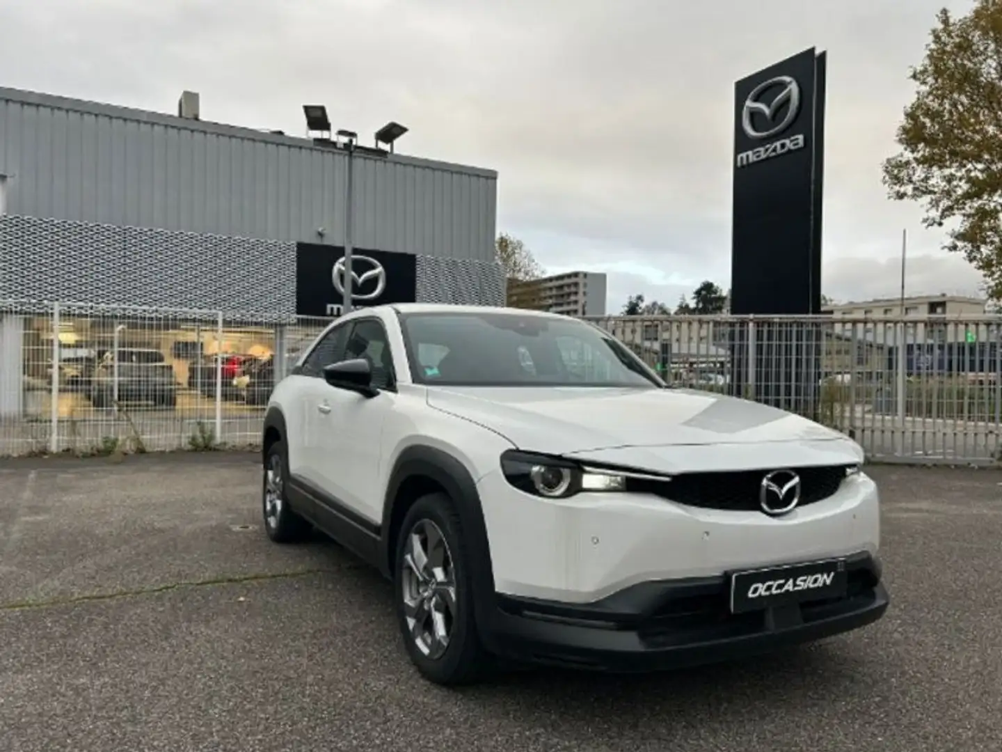 Mazda MX-30 2020 e-Skyactiv 145 ch 5P Blanc - 1