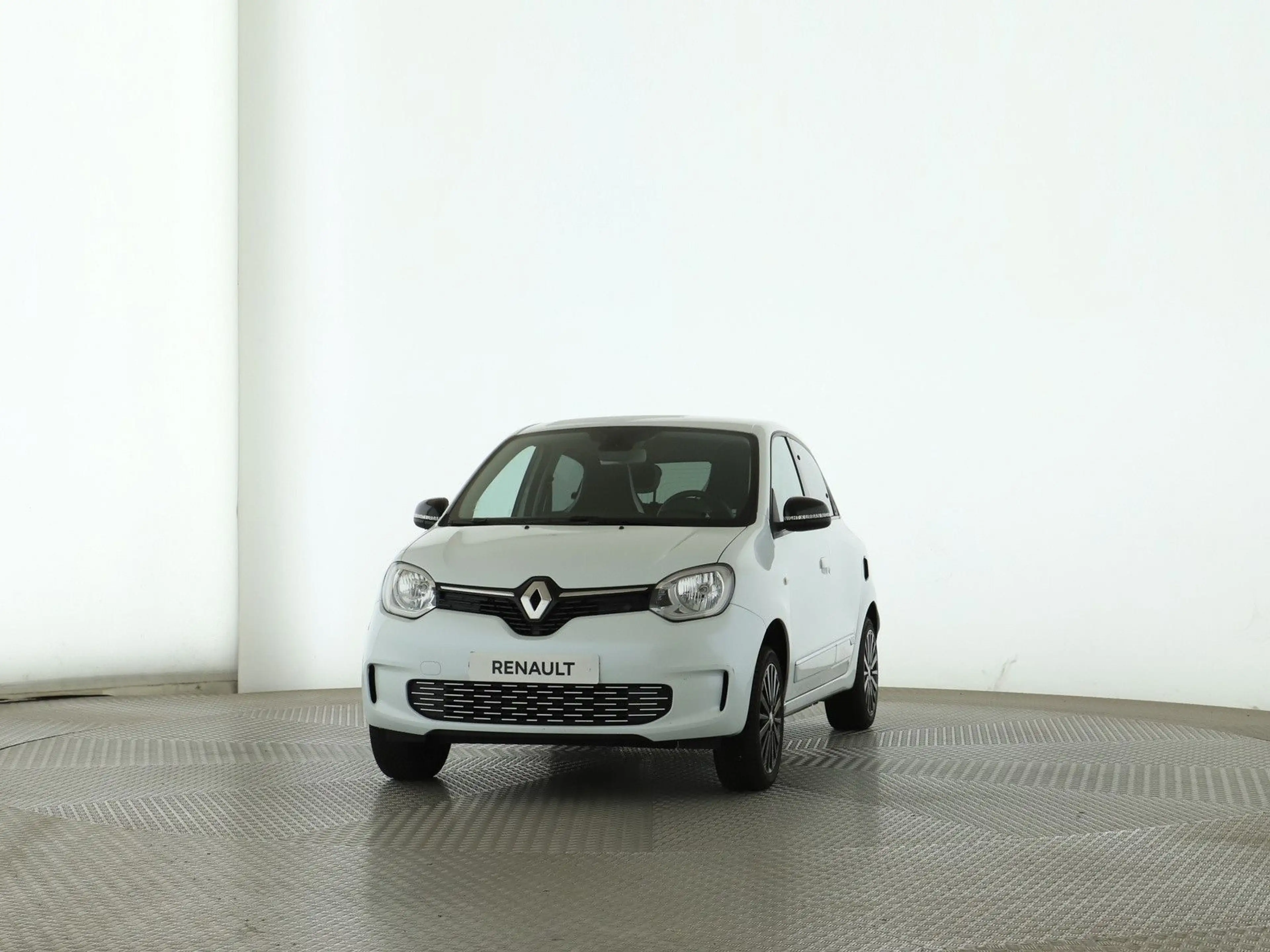 Renault Twingo Urban Night — photo 15