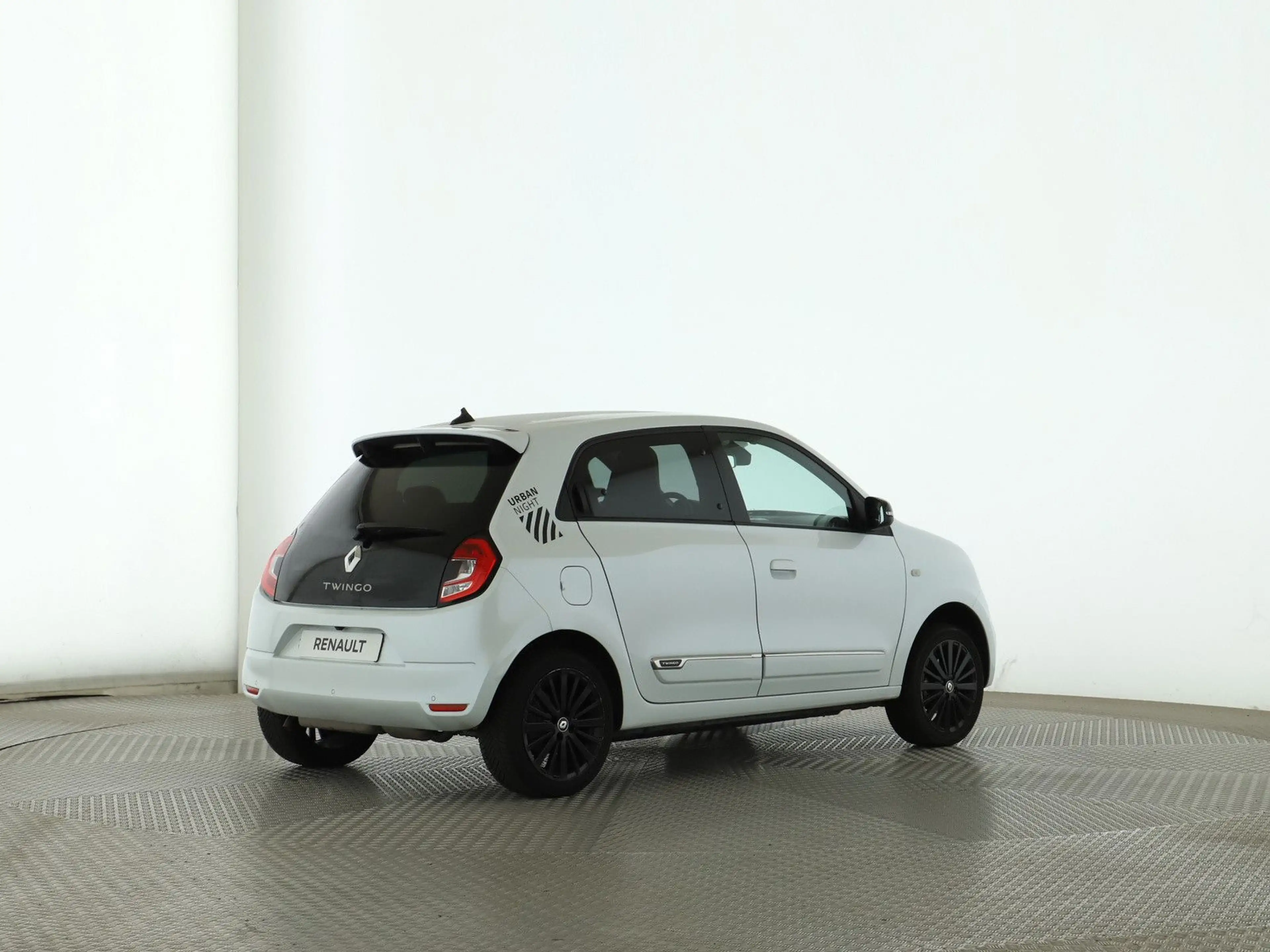 Renault Twingo Urban Night — photo 7