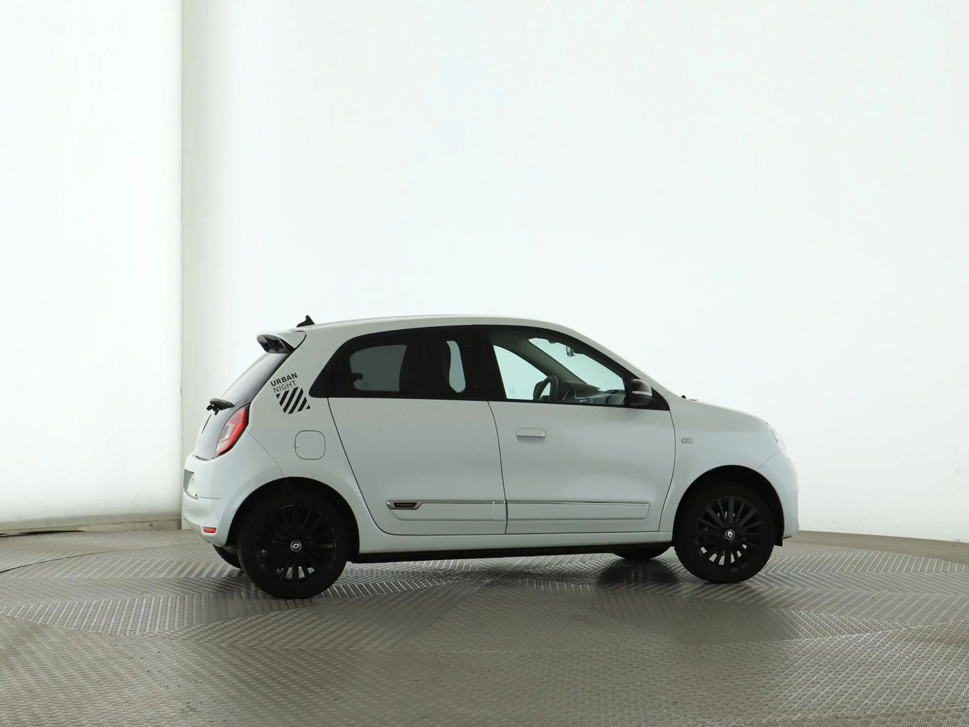 Renault Twingo Urban Night — photo 9