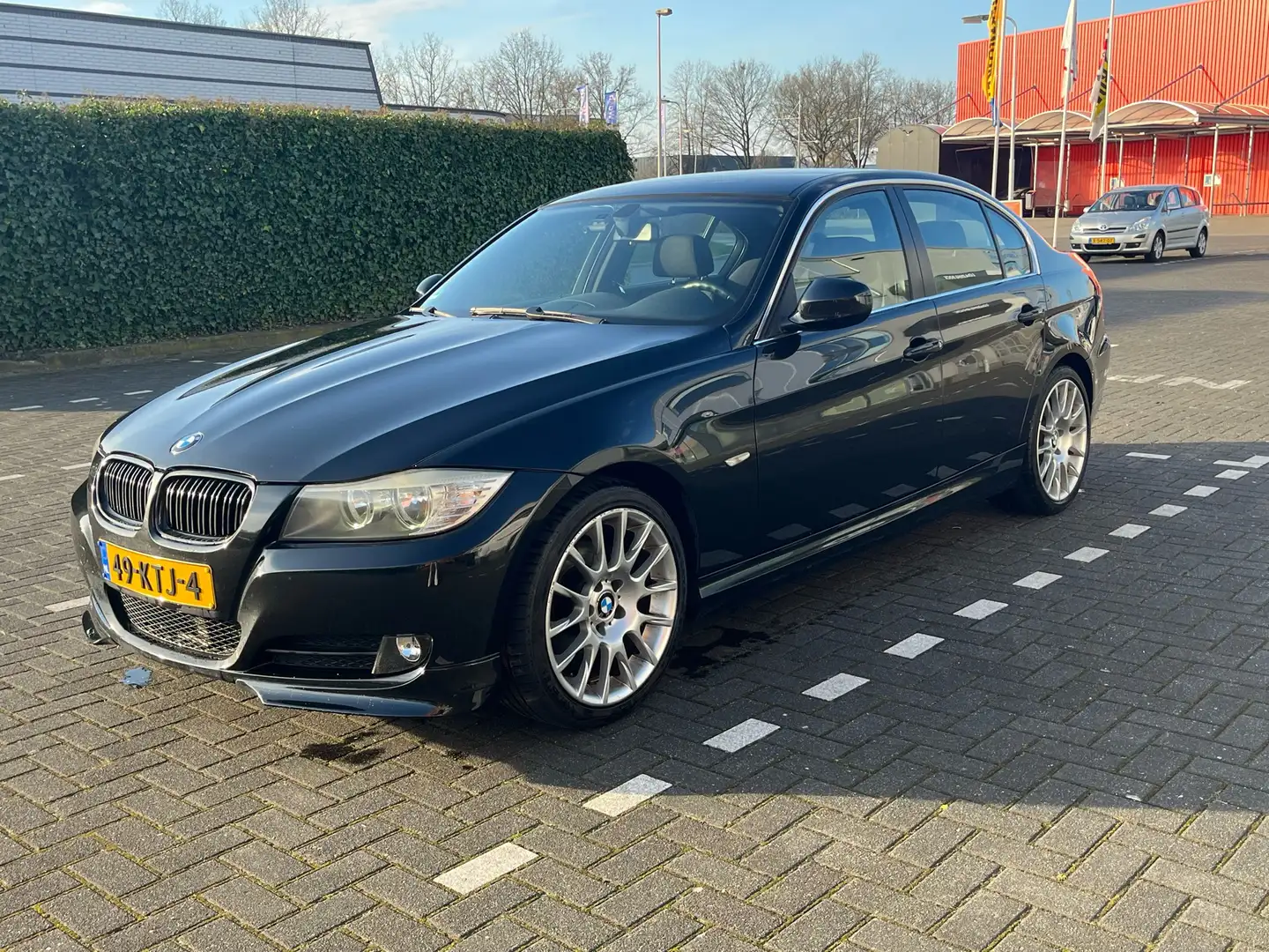 BMW 316 316i Business Line Black - 1