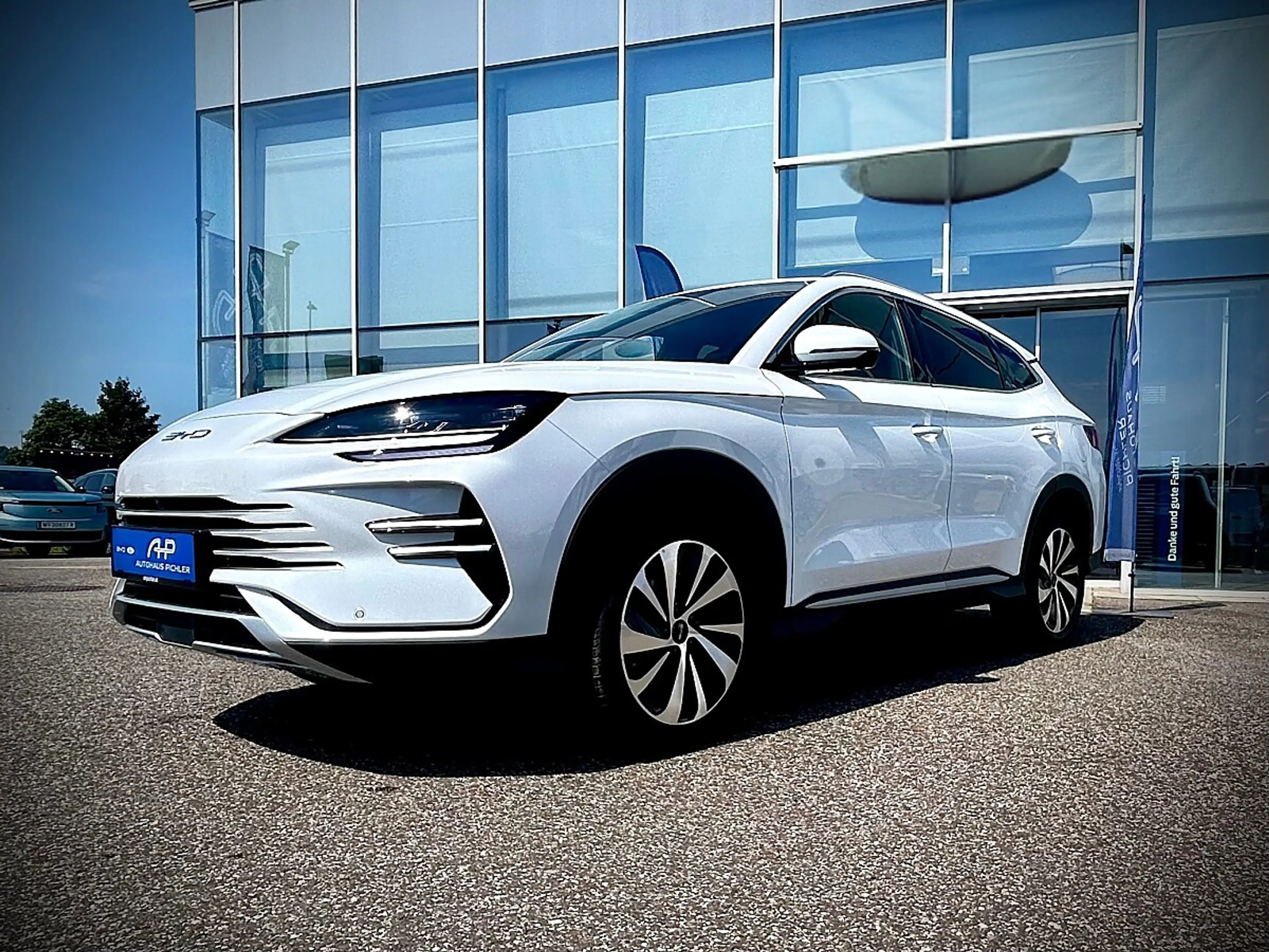 BYD Seal U DM-i PHEV 18,3kWh AWD Design LEASING AKTION — photo 3