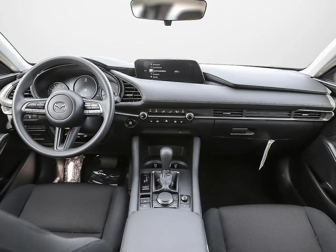 Mazda 3 снимка Mazda 3