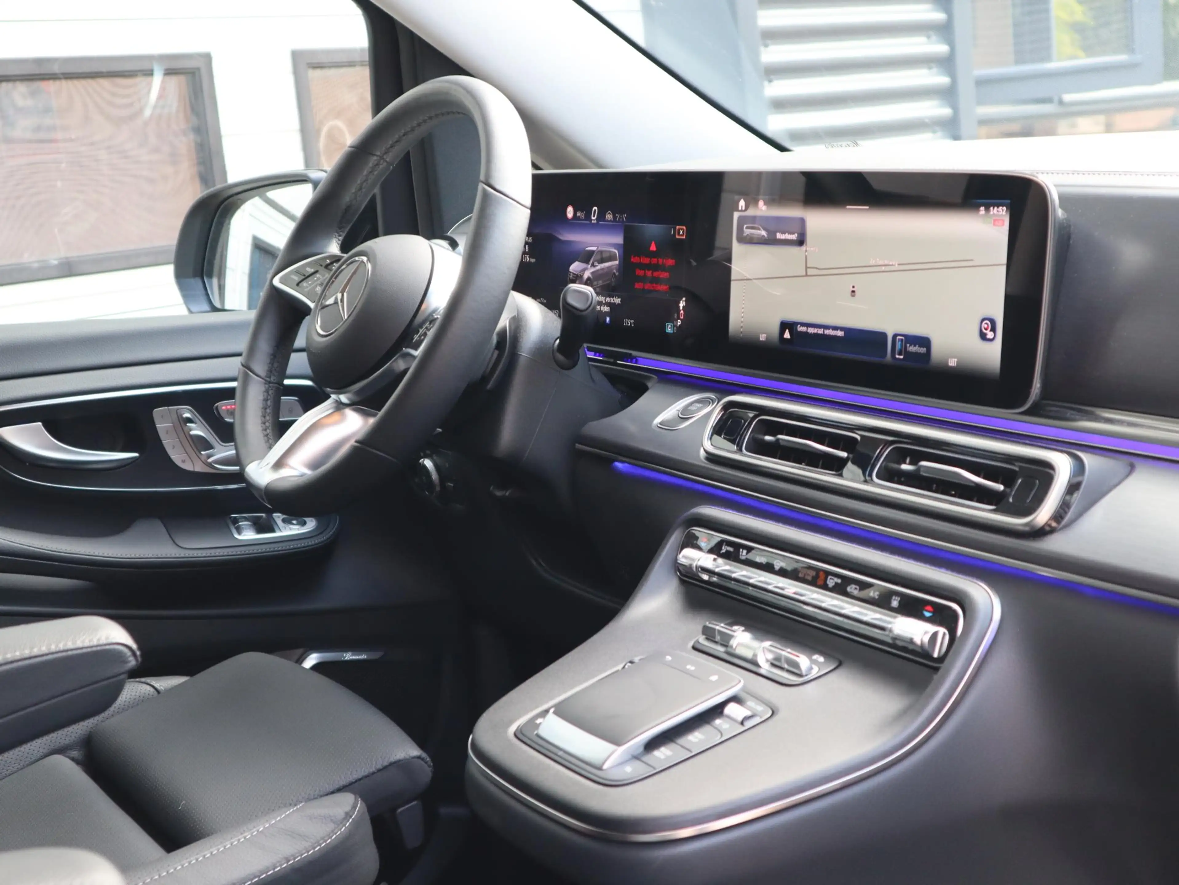 Mercedes-Benz EQV 300 90 kWh L2 Avantgarde AMG - elc. Schuif - AIRMATIC — photo 11