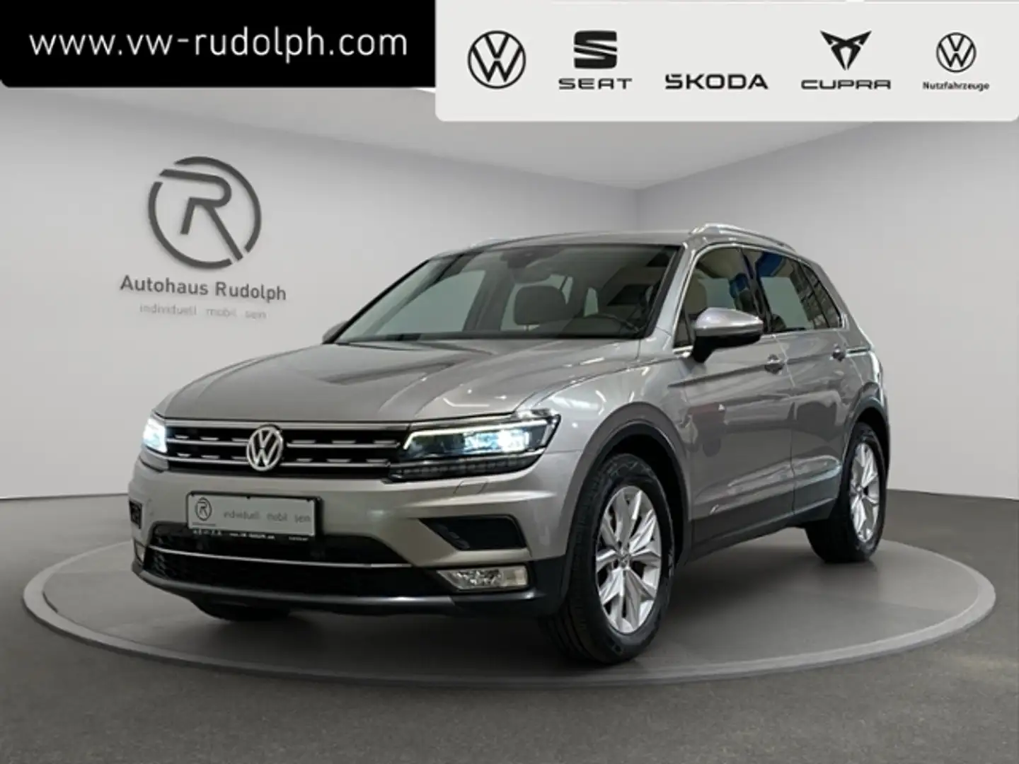 Volkswagen Tiguan 2.0 TDI Highline / STHZ LED AHK Plateado - 1
