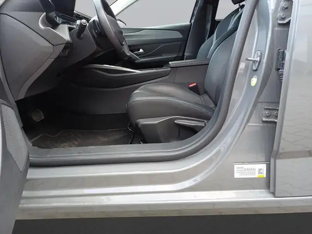 Peugeot 308 view 11