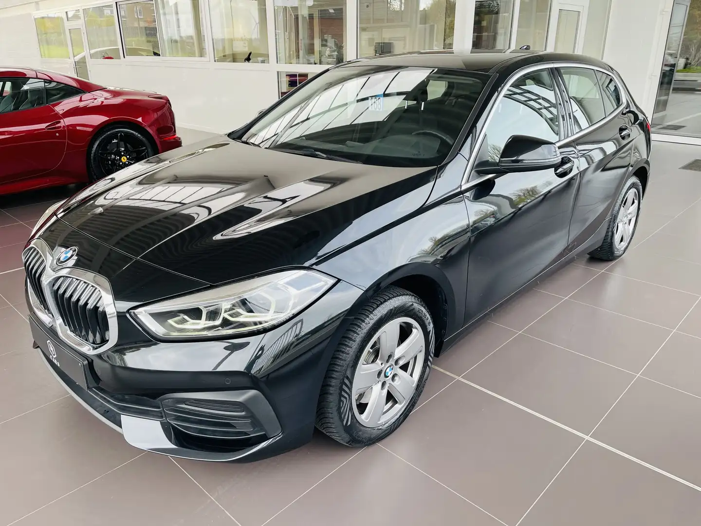 BMW 116 i *** GARANTIE + LED + COCPIT + GPS *** Zwart - 2