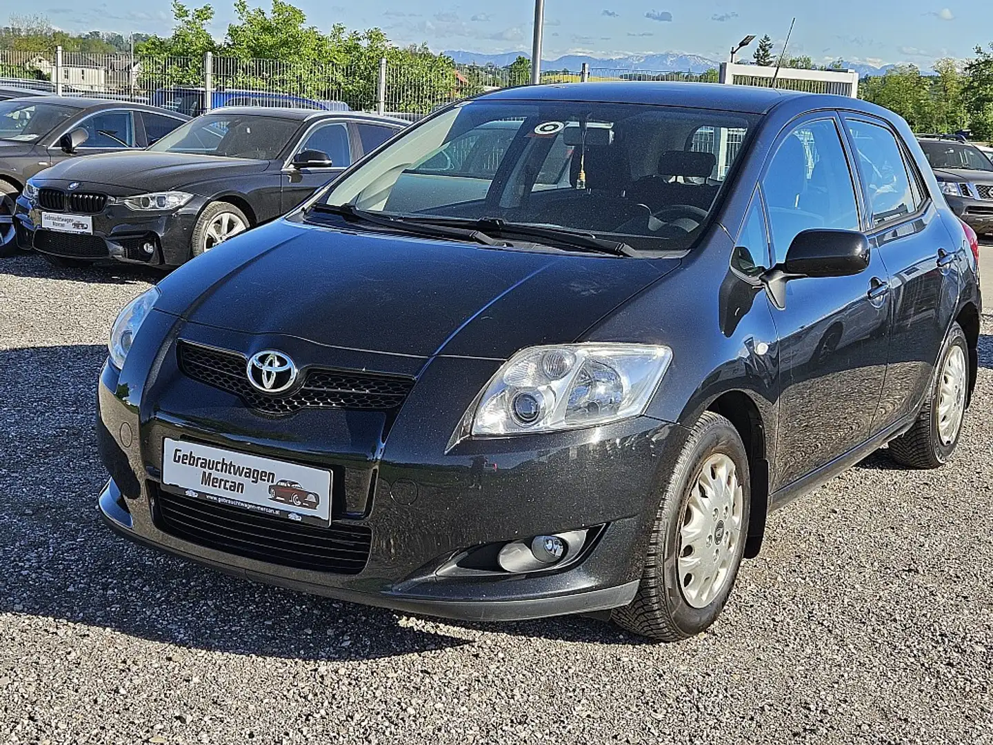 Toyota Auris 1,4 VVT-i High Schwarz - 1