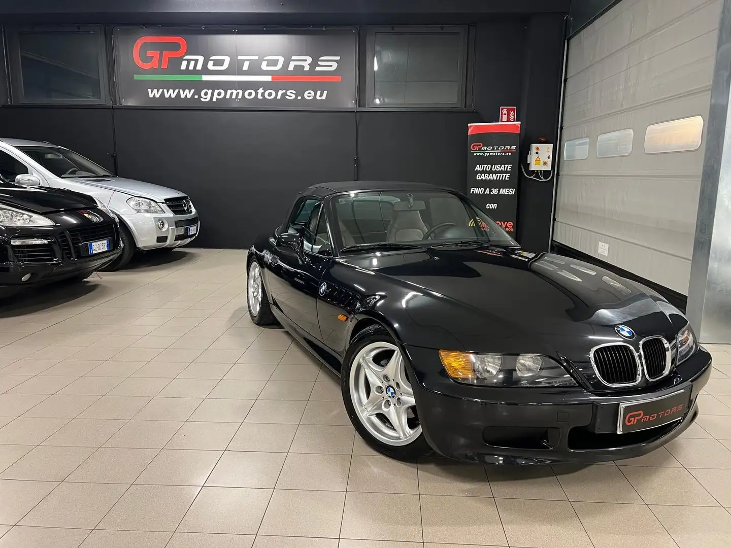 BMW Z3 1.9 Cabrio ITALIANA ! ARIA COND.! CAPOTE ELETTRICA Schwarz - 2