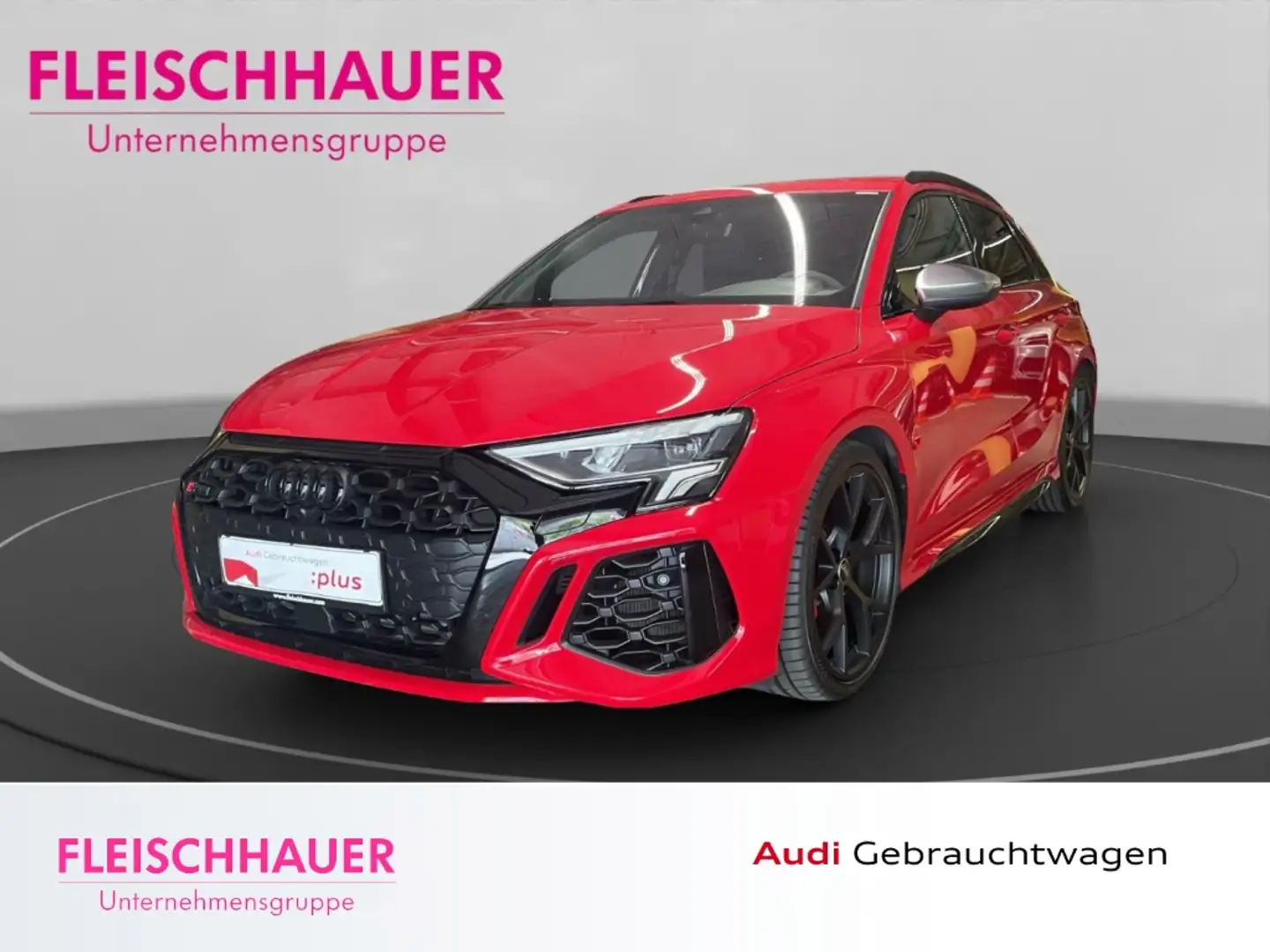Audi RS3 Sportback 2.5 TFSI quattro LED+NAVI+CARPLAY+RFK+SH Червоний - 1