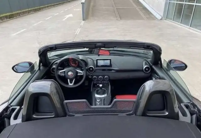 Abarth 124 Spider