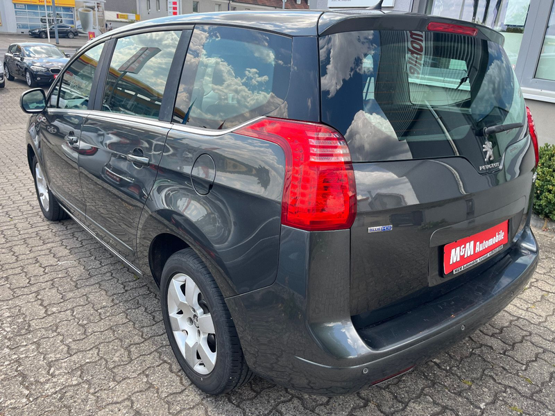 Peugeot 5008 2.0 HDI Active 7-Sitzer+RF-KAM+NAVI+SHZ+ALU — photo 8