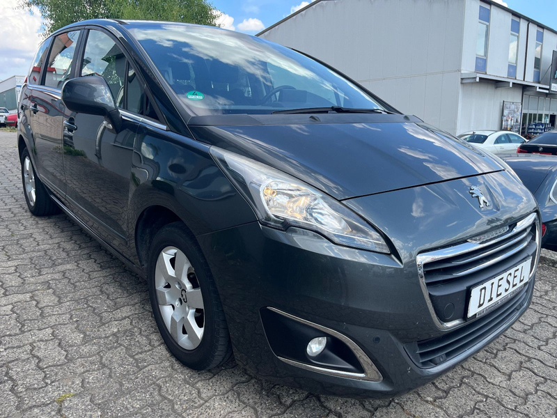Peugeot 5008 2.0 HDI Active 7-Sitzer+RF-KAM+NAVI+SHZ+ALU — photo 4