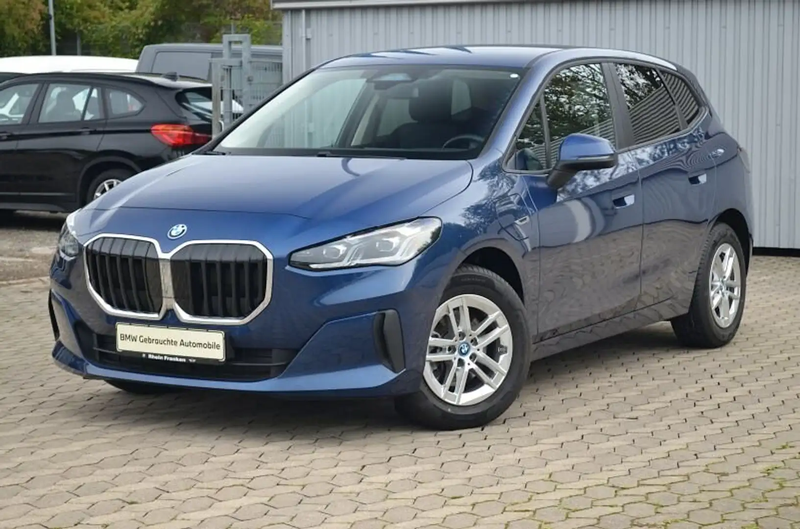 BMW 225 e xDrive Active Tourer Ad.LED.Widscreen.AHK Blau - 2