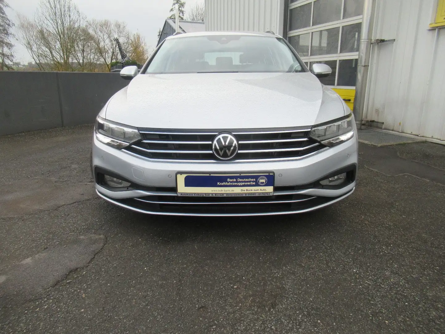 Volkswagen Passat Variant Business NAVI LED ACC KAMERA PDC Silber - 2