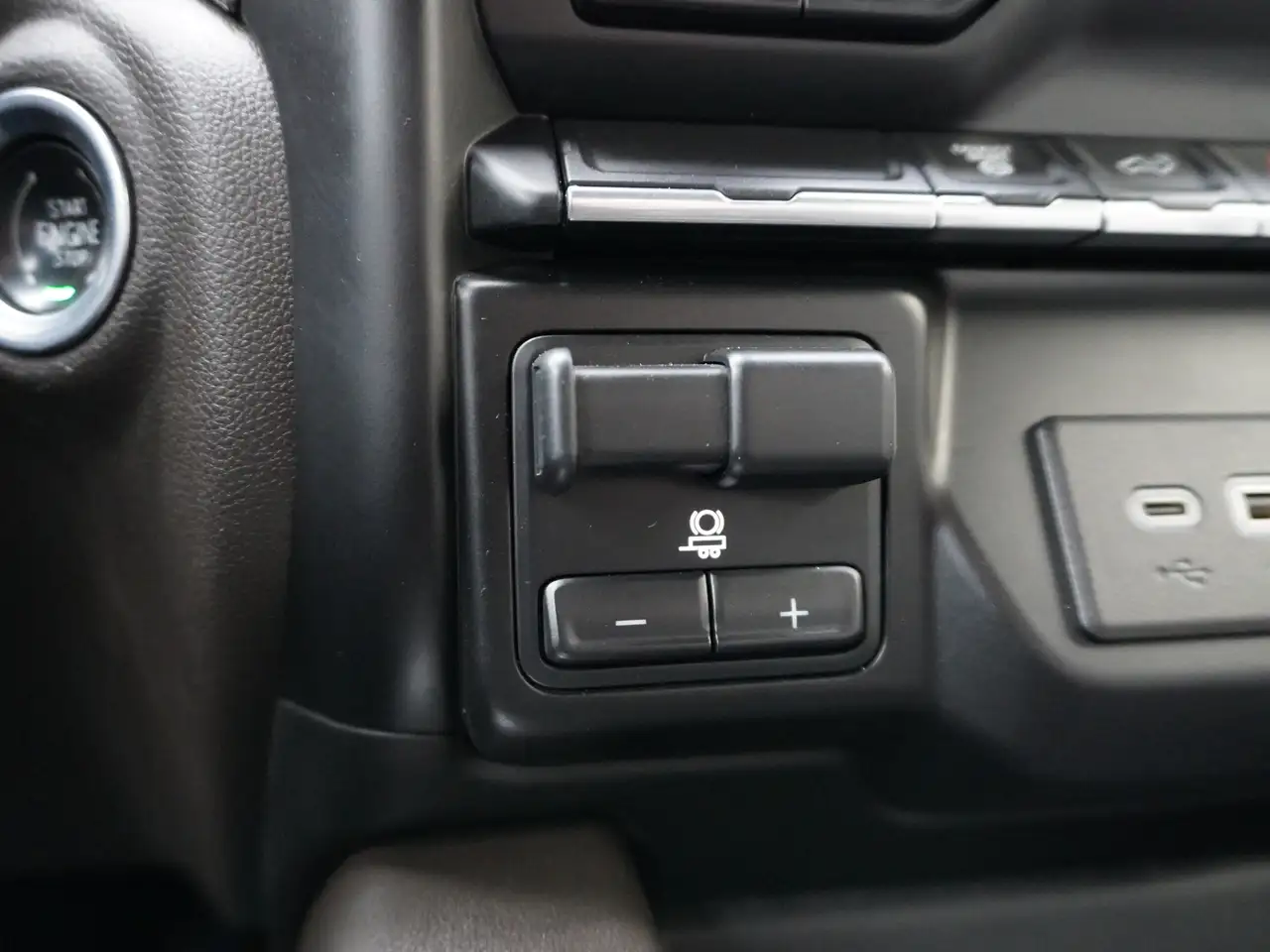 GMC Sierra 3500HD снимка GMC Sierra 3500HD