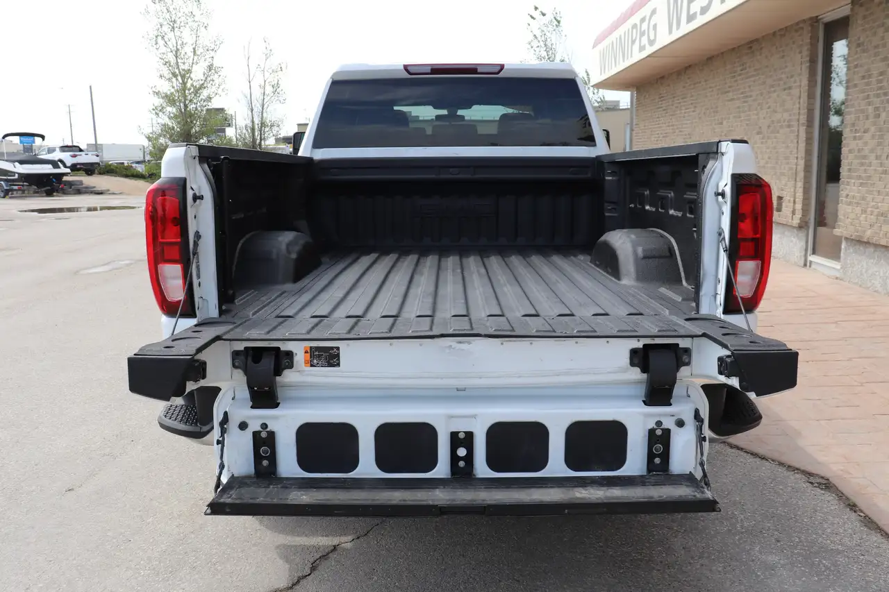 GMC Sierra 3500HD снимка GMC Sierra 3500HD