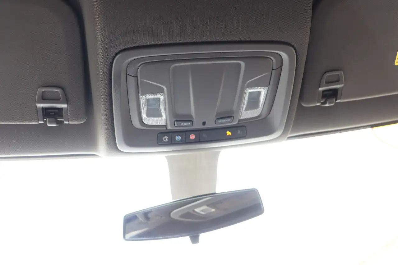 GMC Sierra 3500HD снимка GMC Sierra 3500HD