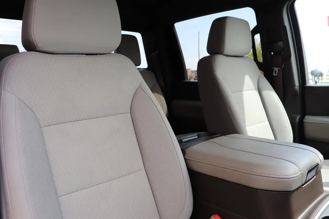 GMC Sierra 3500HD снимка GMC Sierra 3500HD