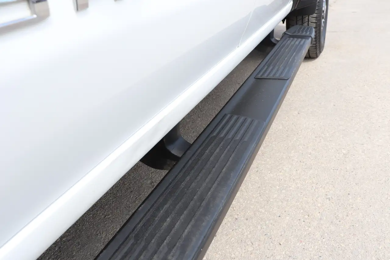 GMC Sierra 3500HD снимка GMC Sierra 3500HD