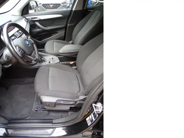 BMW X1 view 10