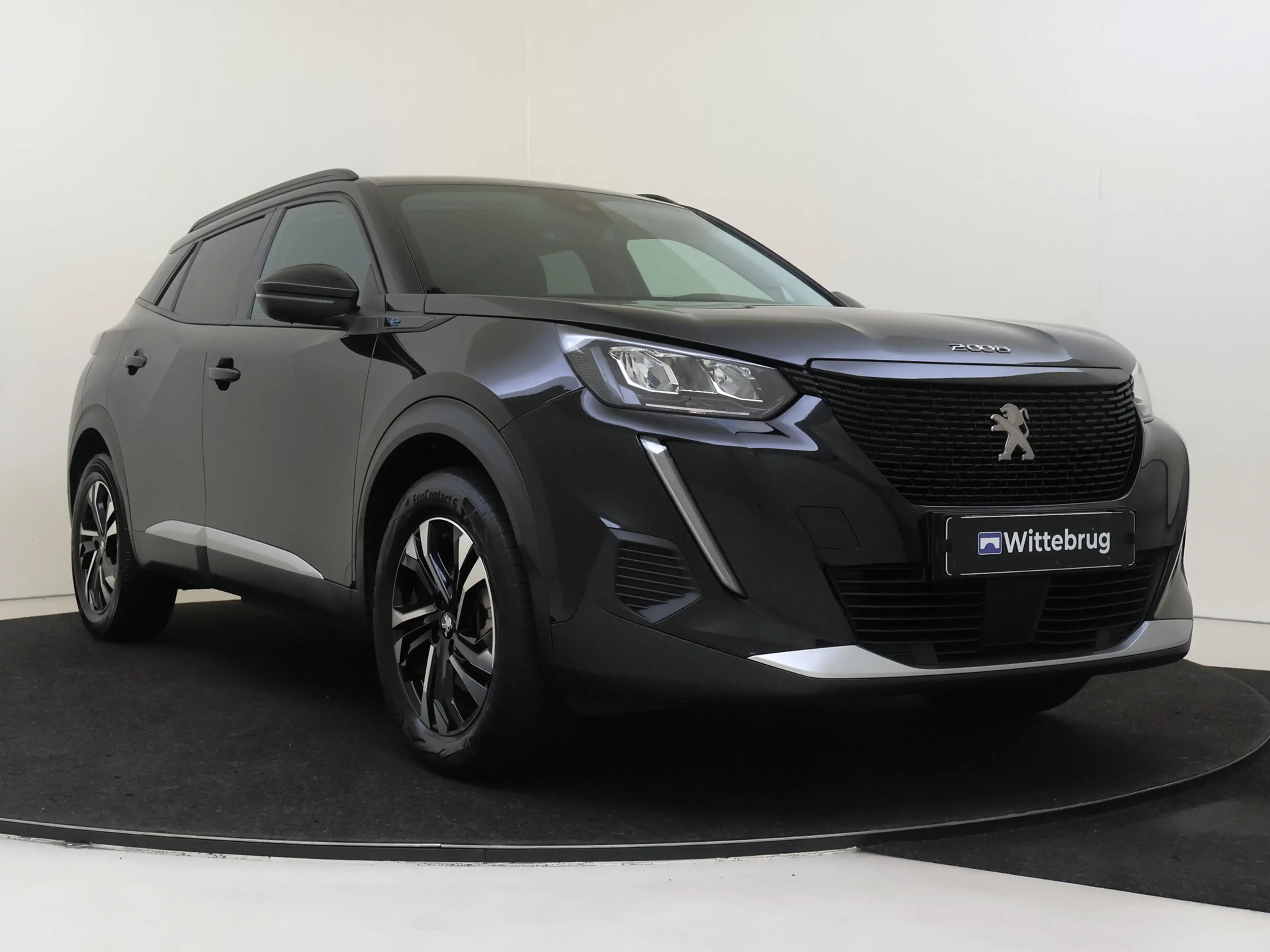 Peugeot e-2008 EV Allure Pack 50 kWh YP — photo 3