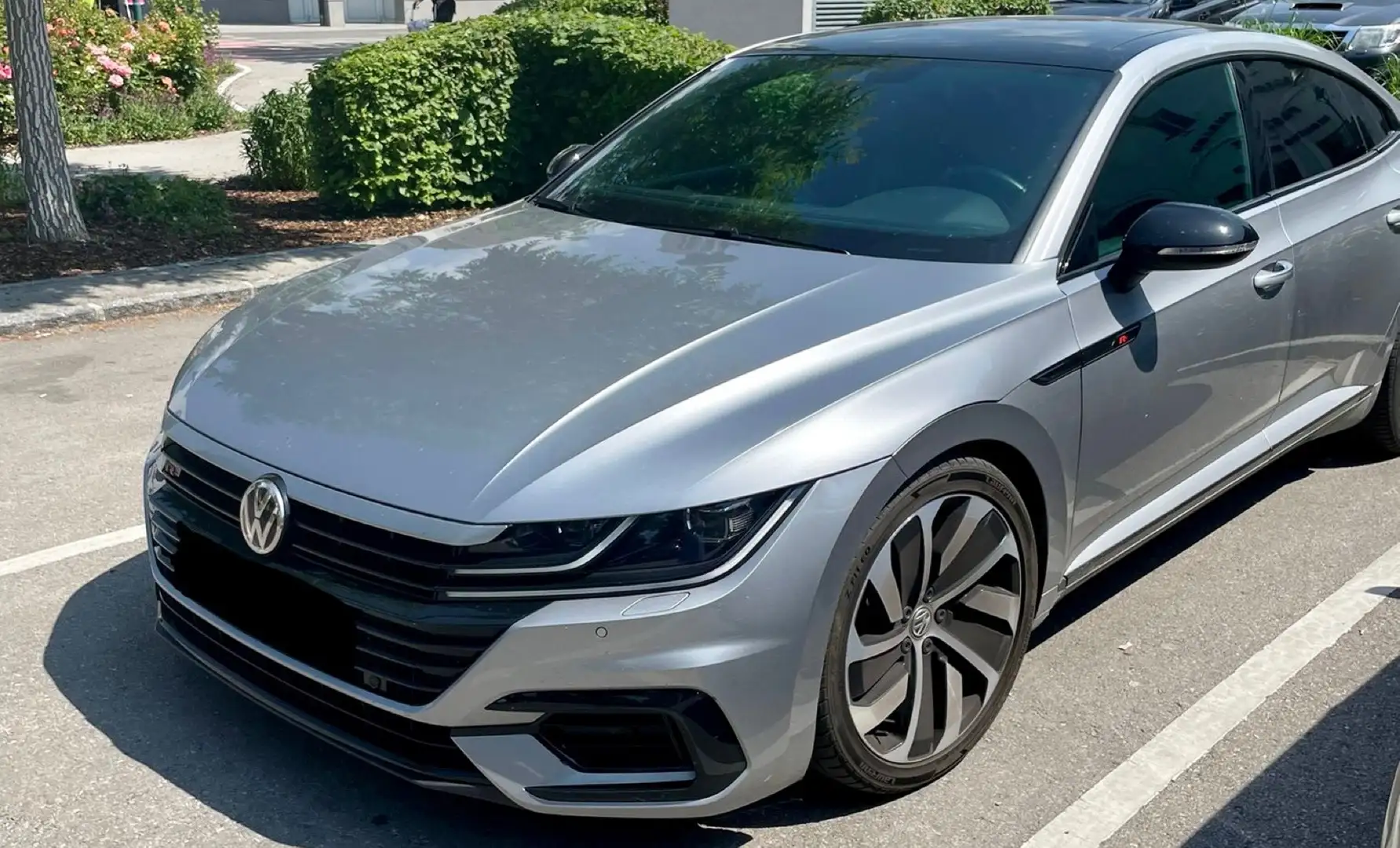 Volkswagen Arteon 2.0 TDI SCR DSG R-Line / 150 PS Silber - 2