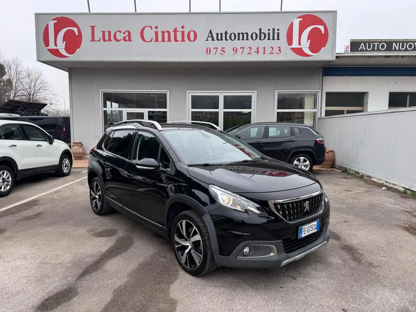 Peugeot 2008 2008 1.6 bluehdi Allure s Schwarz - 1