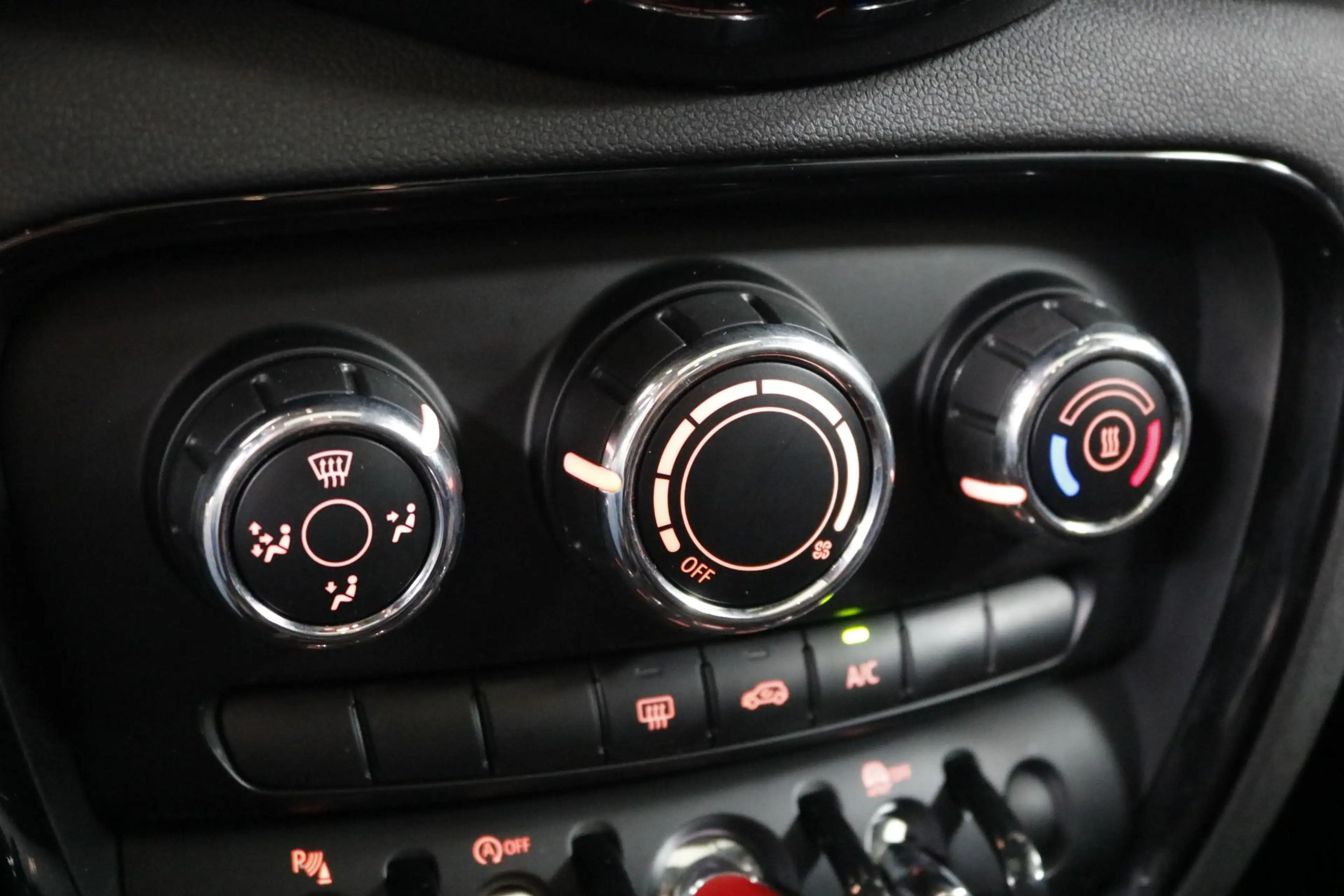 MINI Cooper Clubman 1.5 4X NW All-Seasons | Airco | Carplay | LED | Cr — photo 23