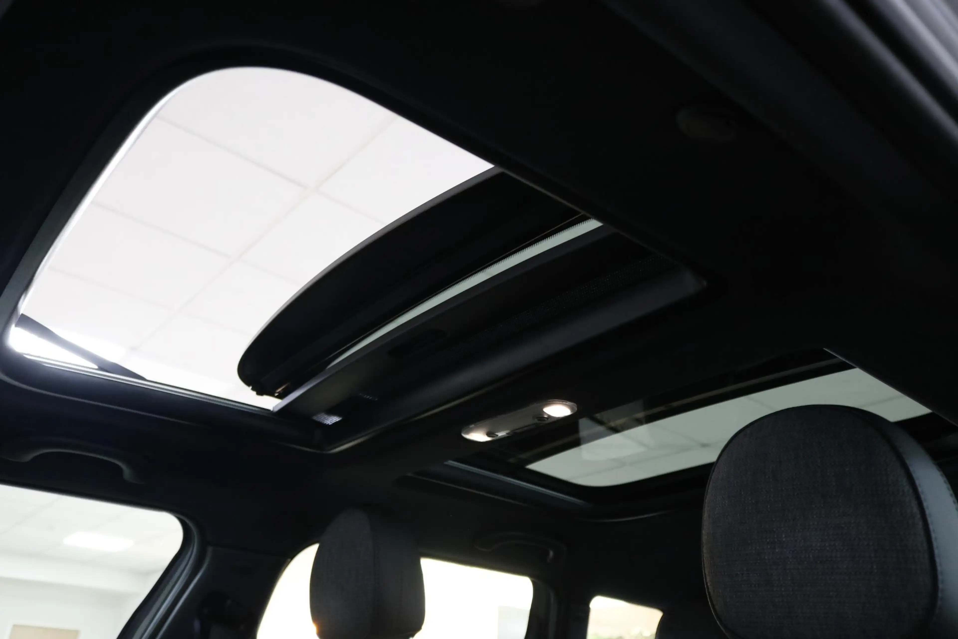 MINI Cooper Clubman 1.5 4X NW All-Seasons | Airco | Carplay | LED | Cr — photo 29