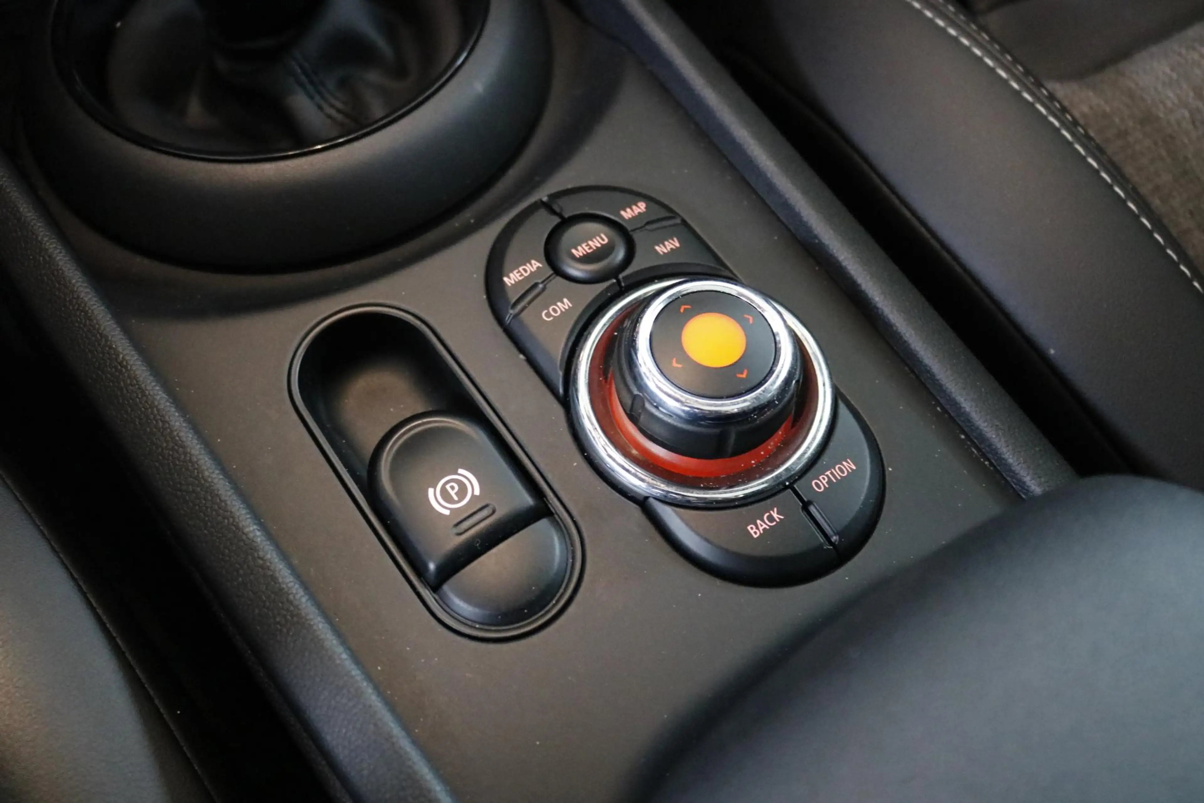 MINI Cooper Clubman 1.5 4X NW All-Seasons | Airco | Carplay | LED | Cr — photo 27