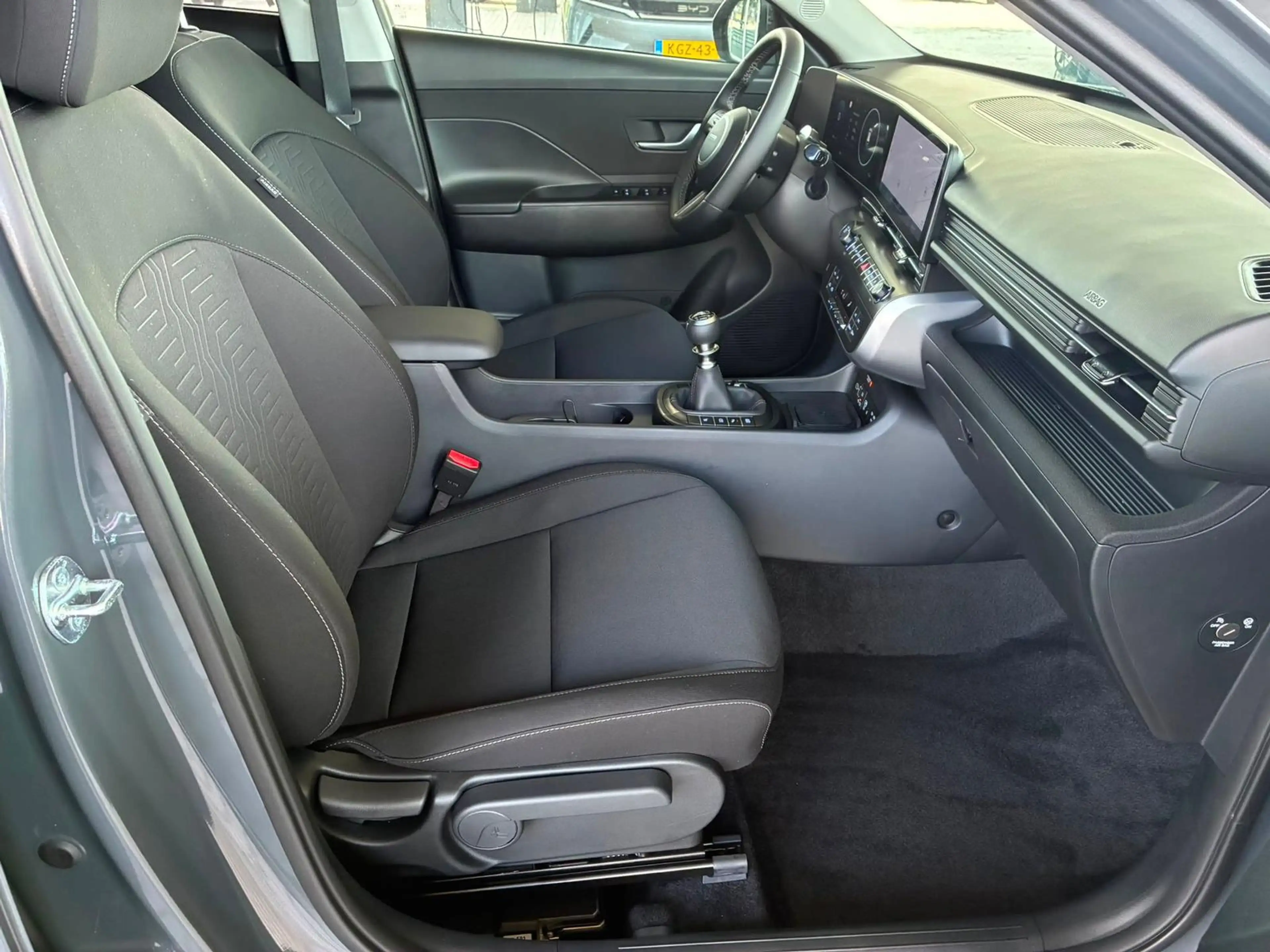Hyundai KONA Comfort Plus 1.0 T-GDI 2WD / Navi / Keyless / PDC — photo 9