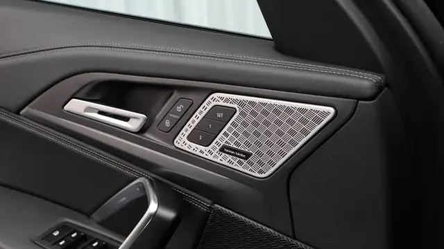 BMW X1 view 11