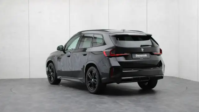 BMW X1 view 3