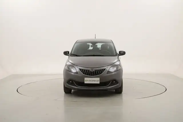 Lancia Ypsilon view 8
