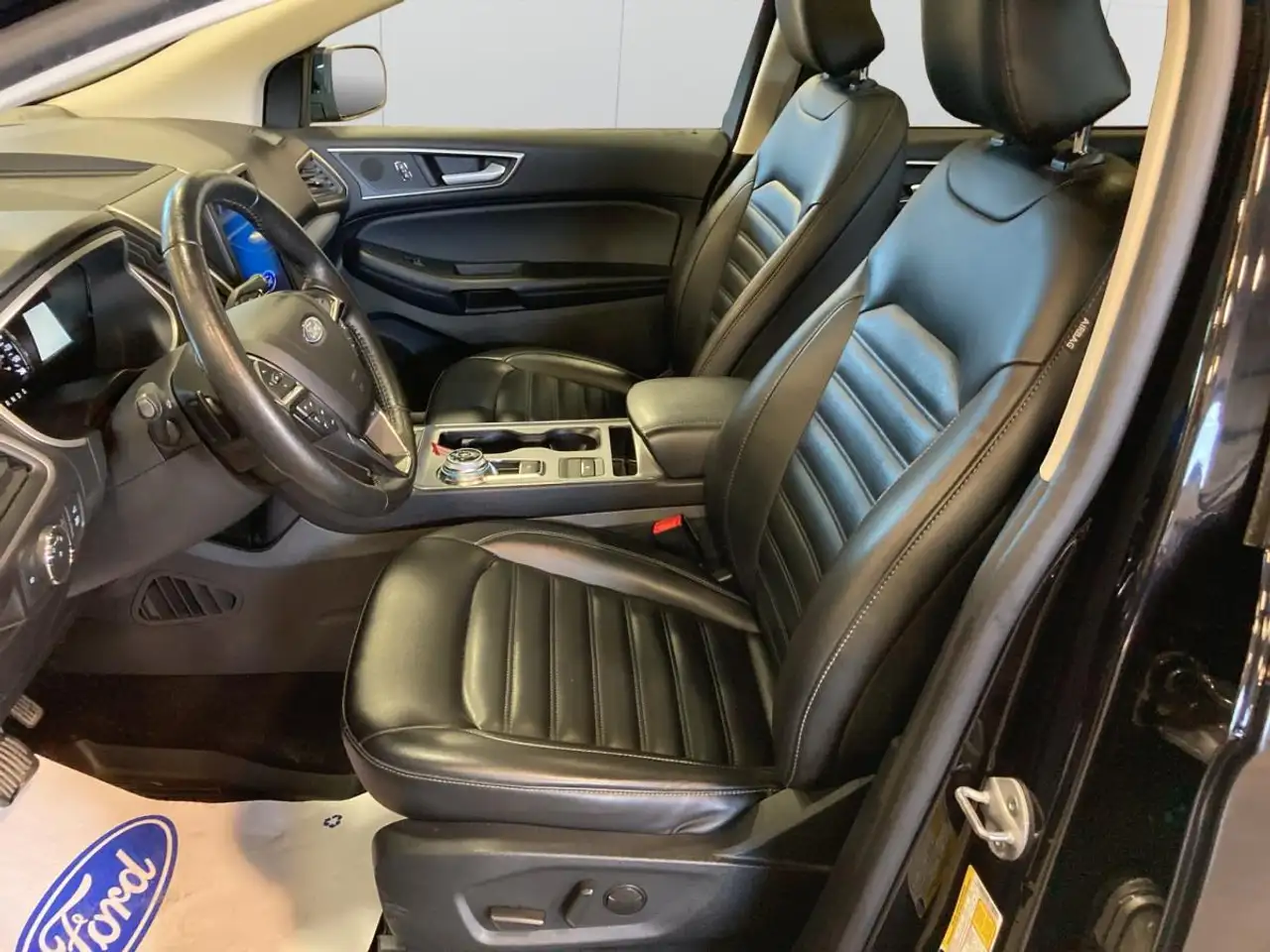 Ford Edge photo Ford Edge