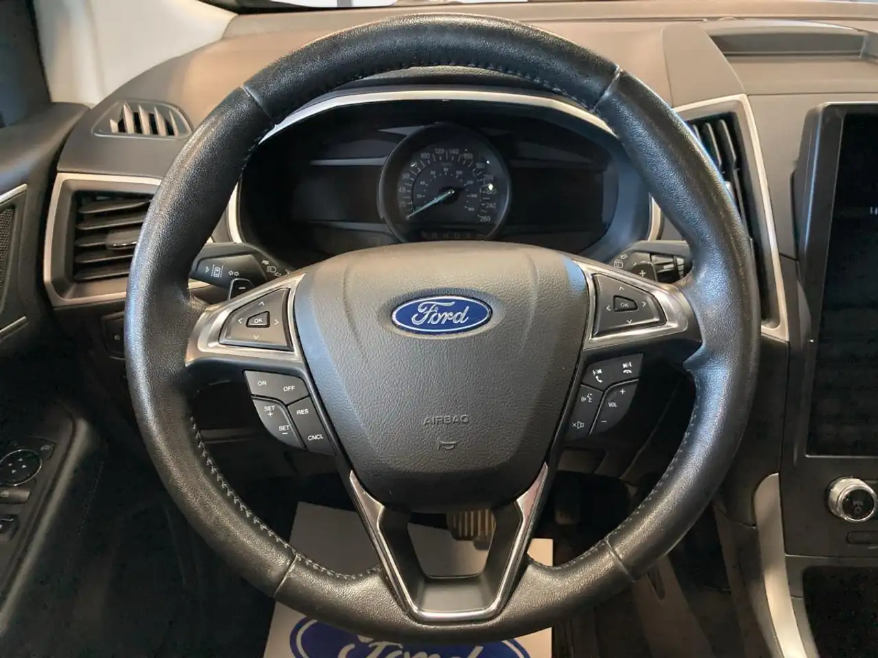 Ford Edge photo Ford Edge