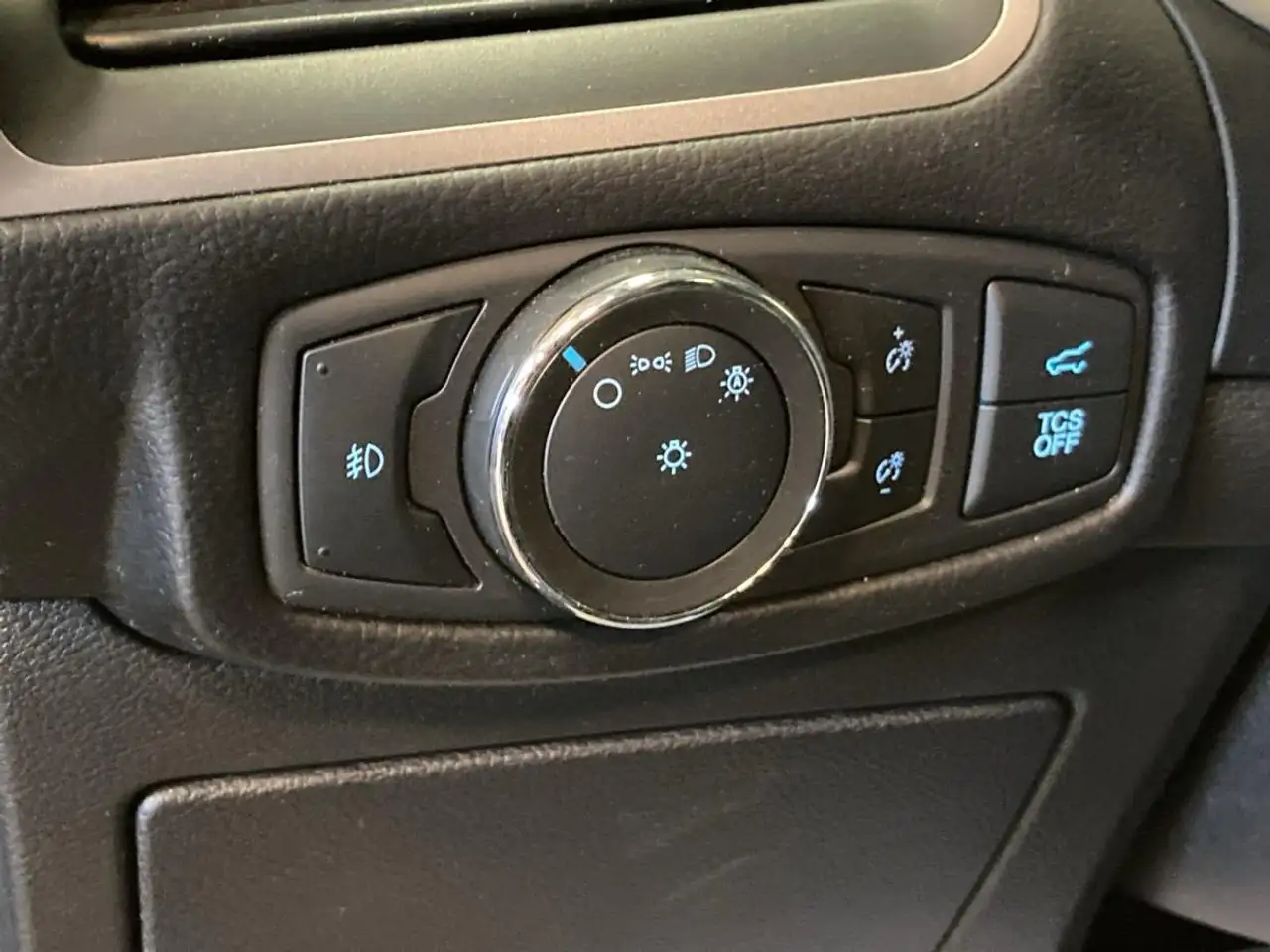 Ford Edge photo Ford Edge