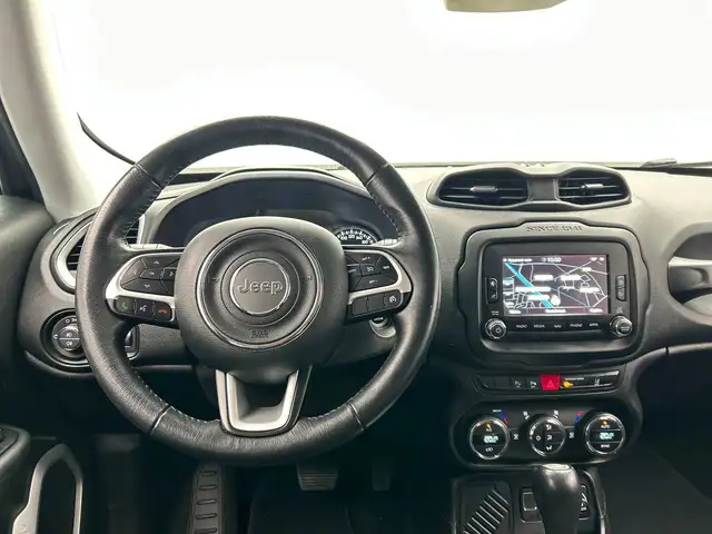 Jeep Renegade view 28
