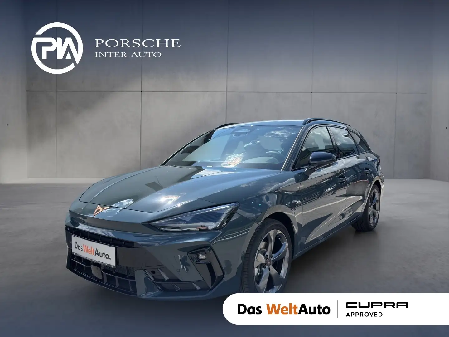 CUPRA Leon 1.5 eTSI DSG Blau - 1