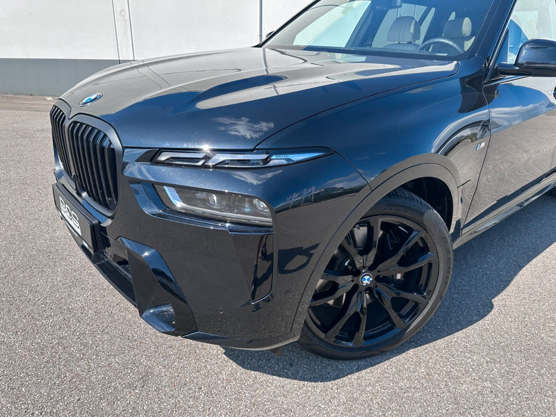 BMW X7 xDr 40d M Sport Pro|Aktivlenk|SkyL|AHK|BEIGE| — photo 14
