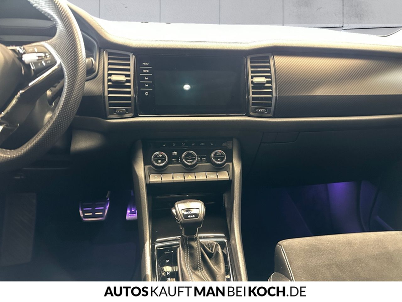 Skoda Kodiaq 2.0 TDI DSG 4x4 Sportline NAVI PANO MATRIX — photo 11
