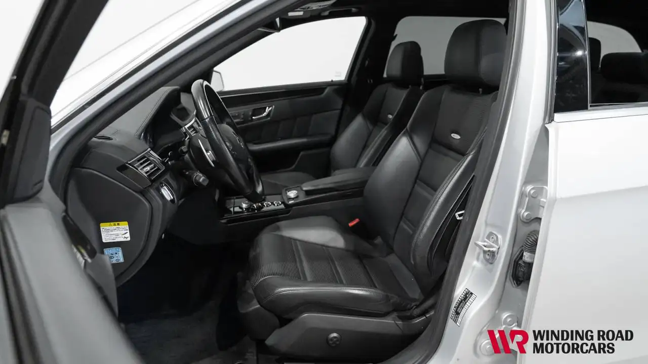 Mercedes-Benz E-Class fotografie Mercedes-Benz E-Class
