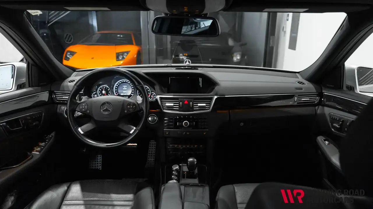Mercedes-Benz E-Class fotografie Mercedes-Benz E-Class