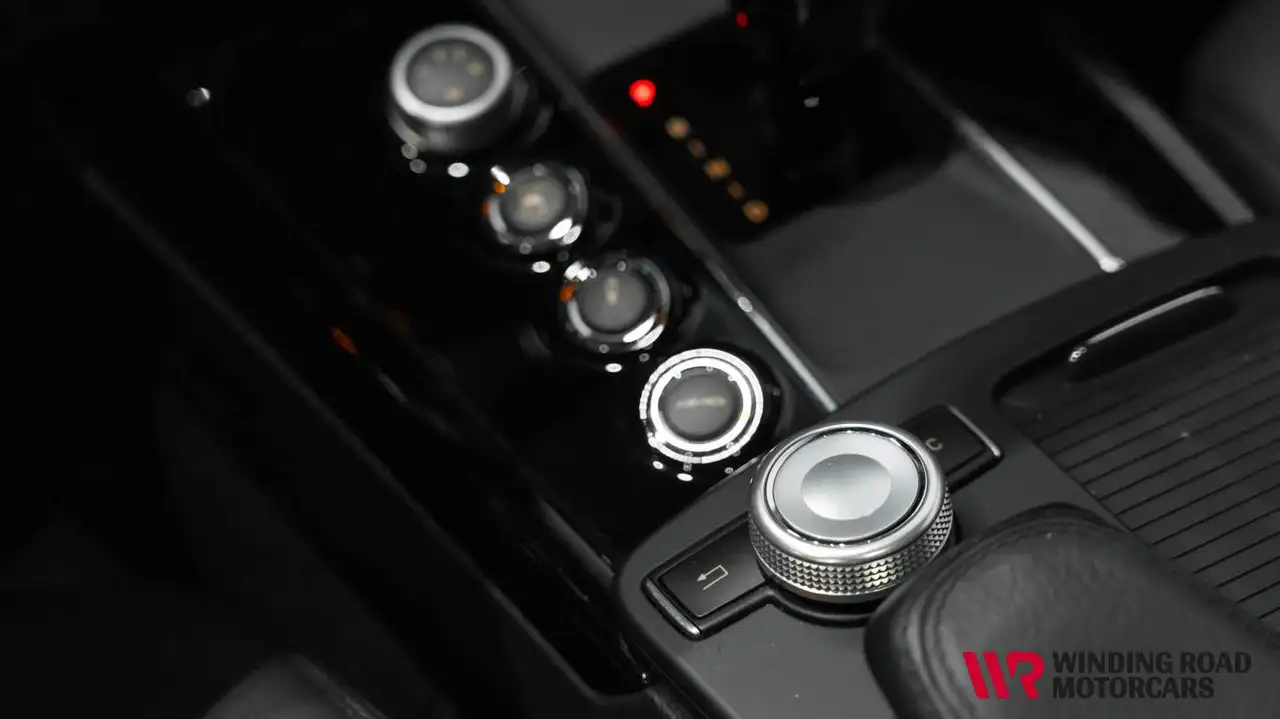 Mercedes-Benz E-Class fotografie Mercedes-Benz E-Class