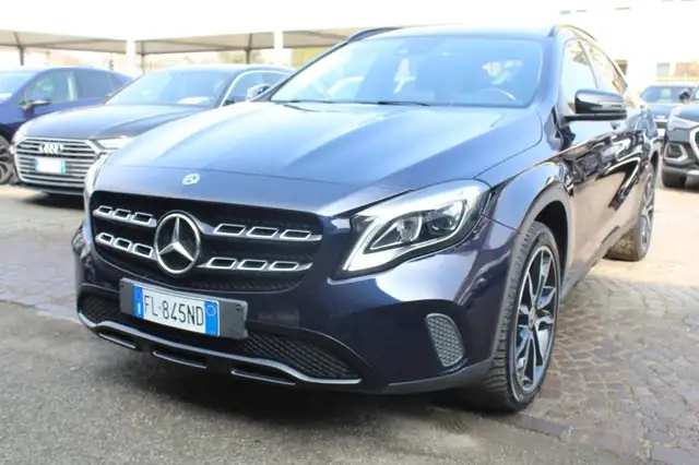 Mercedes-Benz GLA 180