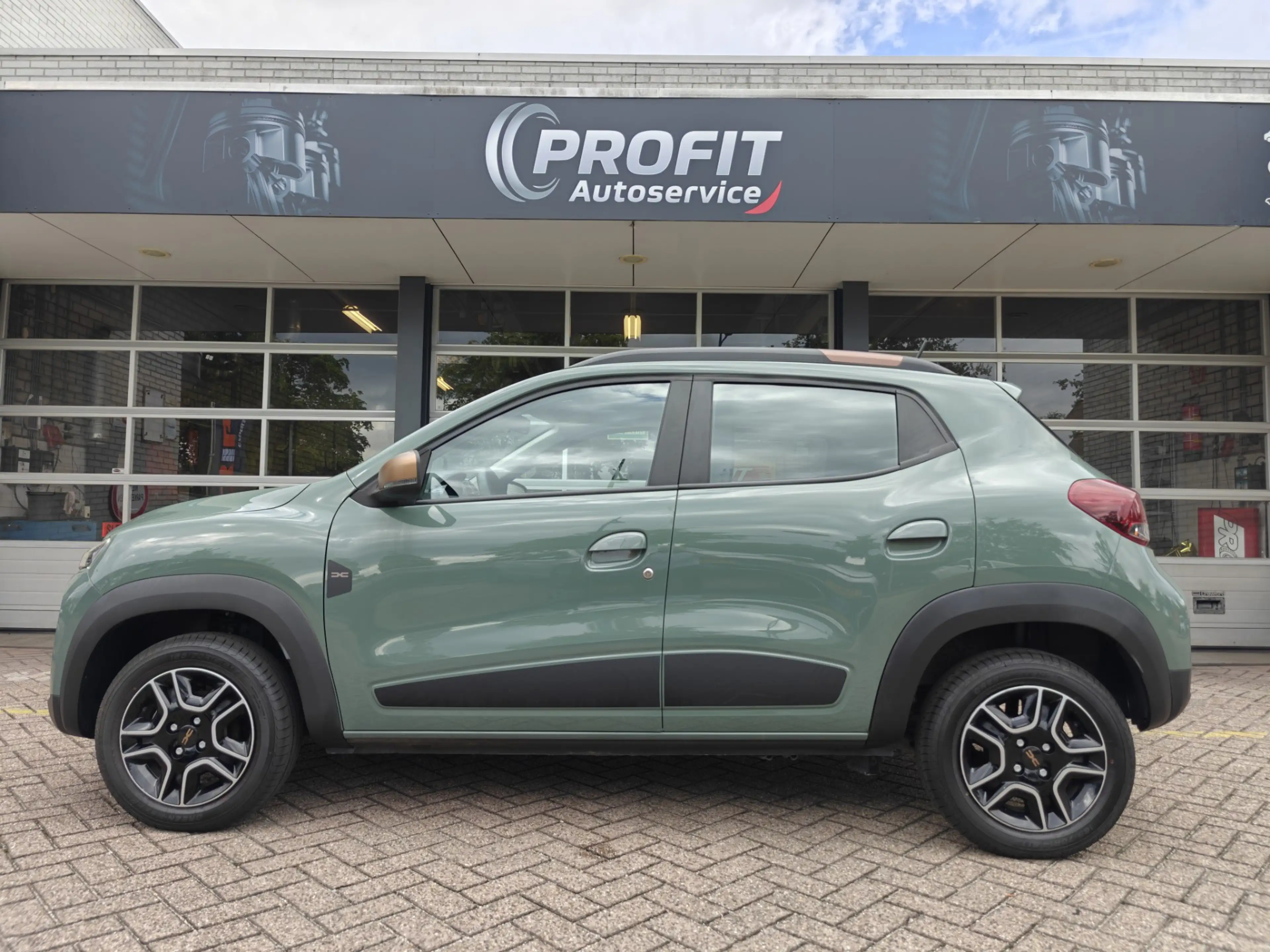 Dacia Spring Extreme 27 kWh / Lederen bekleding / Camera ! — photo 2